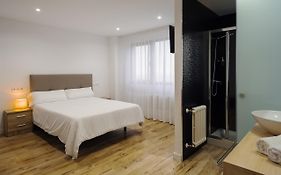 Hotel Montanes